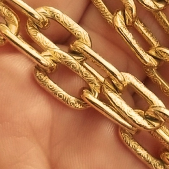 PAPER CLIP NECKLACE GOLD CHAIN 25” NEW VINTAGE MONET 1/2” x 1/4 LINKS ENGRAVED - Picture 3 of 11